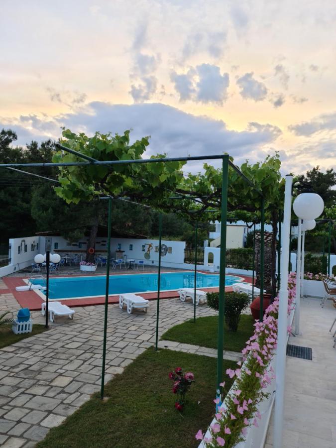 Artemis Hotel Prínos Buitenkant foto