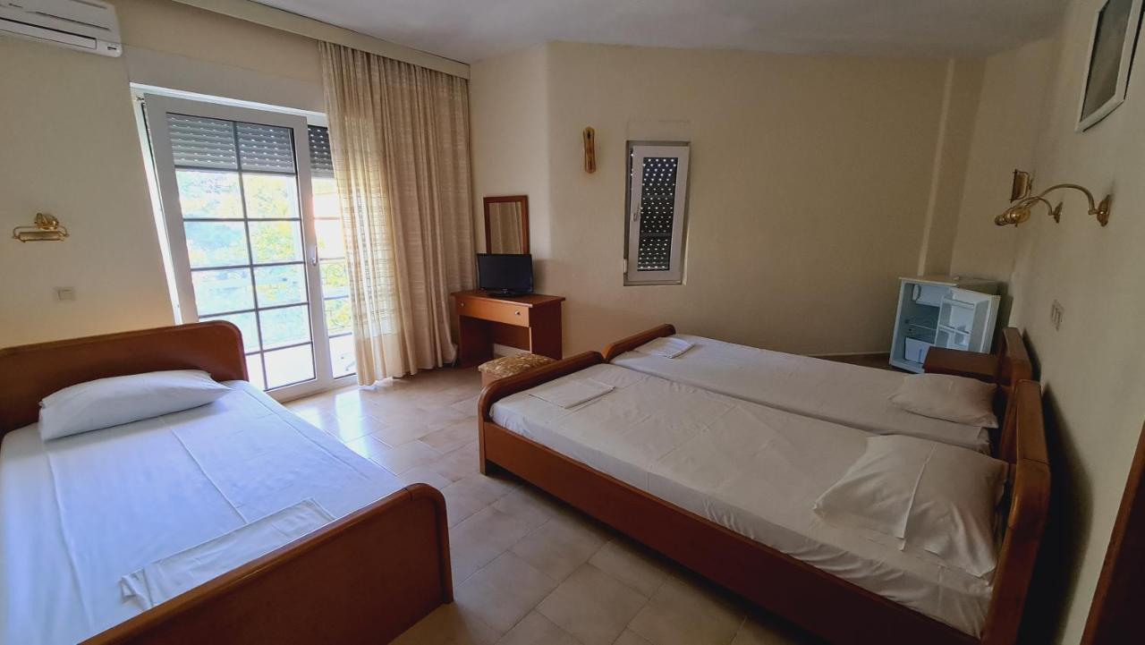 Artemis Hotel Prínos Buitenkant foto